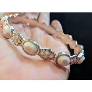 Lovely Silver Tone White Cabochon Faceted Bead Bracelet Classic Versatile 8.5"